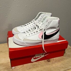 Nike Blazer '77 SE